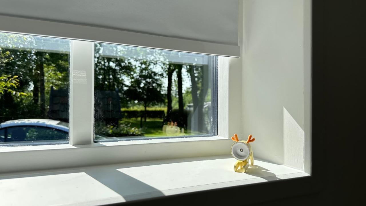 Bedandbreakfastrouveen Exterior foto